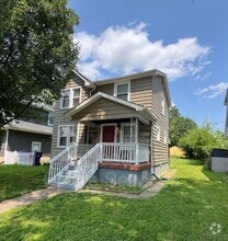 Building Photo - 2556 Freeman Ave