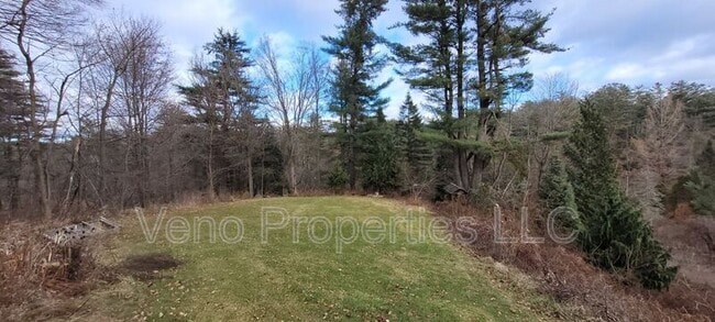 Foto del edificio - 16 Maple Ave