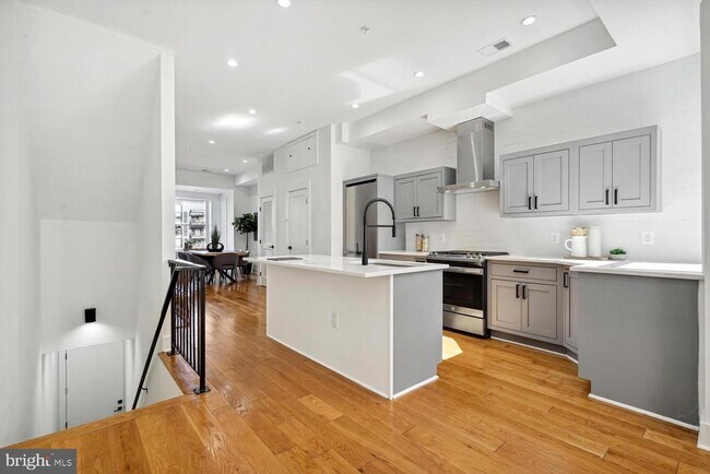 Foto del edificio - 1468 Newton St NW
