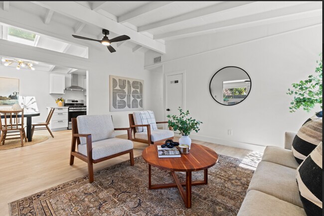 Foto del edificio - 6511 Brock Dr