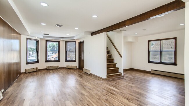 Building Photo - 3707 N Nora Ave