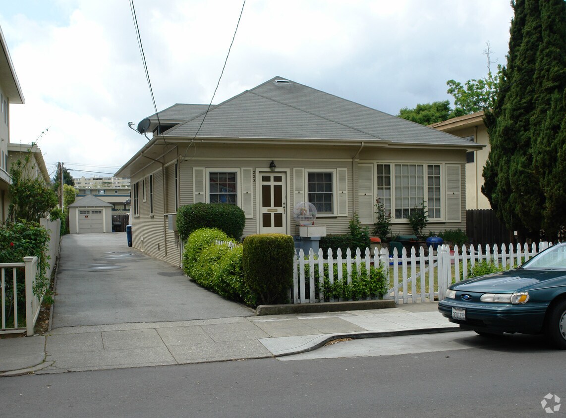 Building Photo - 223 North Ellsworth