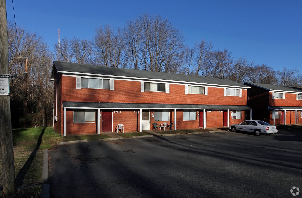 Primary Photo - University Townhomes