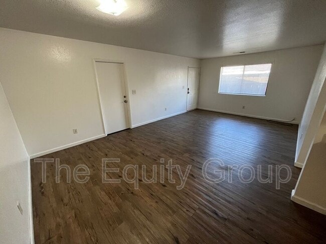 Foto del edificio - 206 E Mill Ave