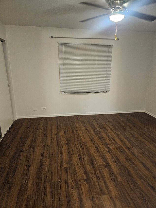 Photo - 146 Green Bay Rd (Glencoe, IL)