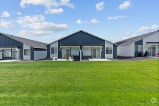 Building Photo - 604 S Crescent Ln