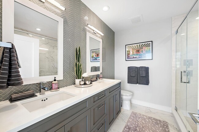 Building Photo - 550 Okeechobee Blvd