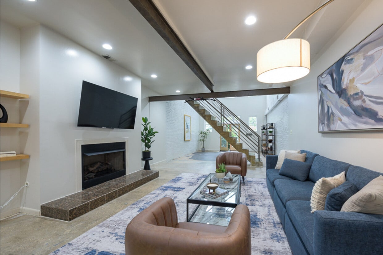 Foto principal - 1125 D St NE