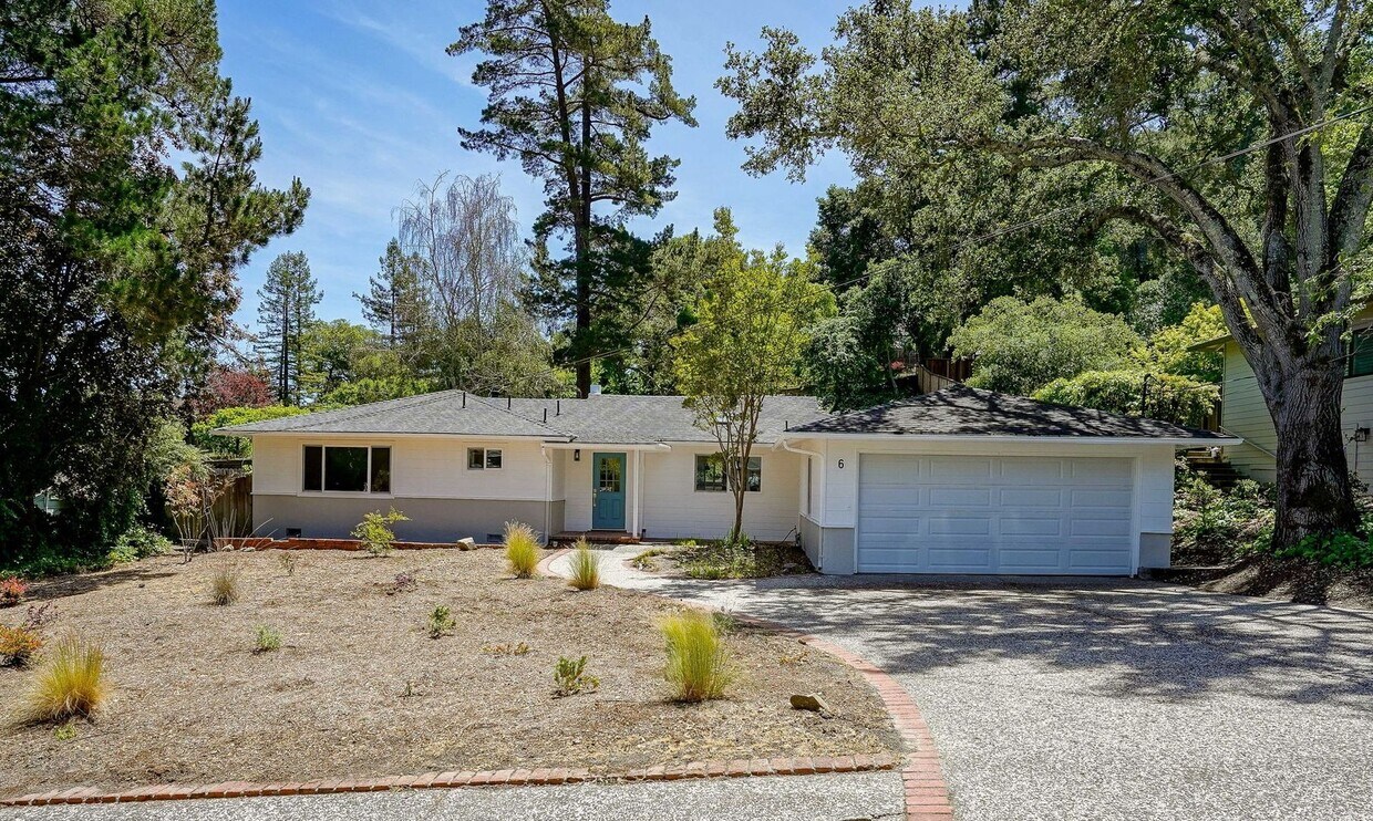 Foto principal - Fully Renovated Orinda Home for Rent, Avai...