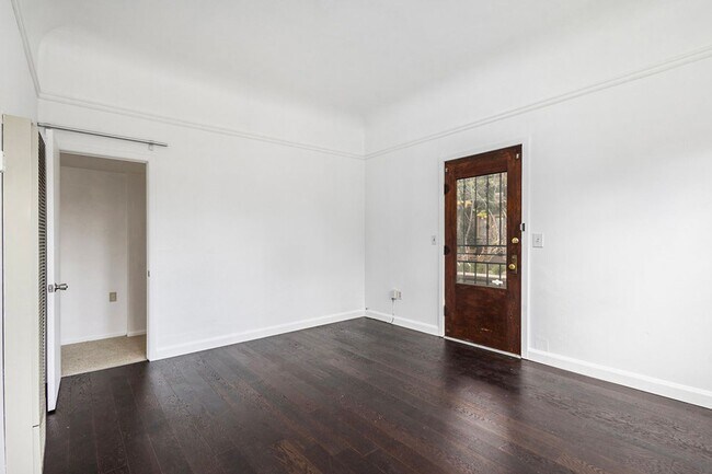 Foto del edificio - 1423 Caroline St