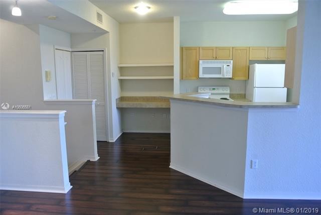 Building Photo - 11032 Legacy Dr