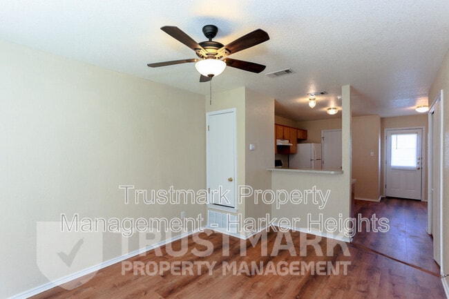 Foto del edificio - 4403 Abigail Dr