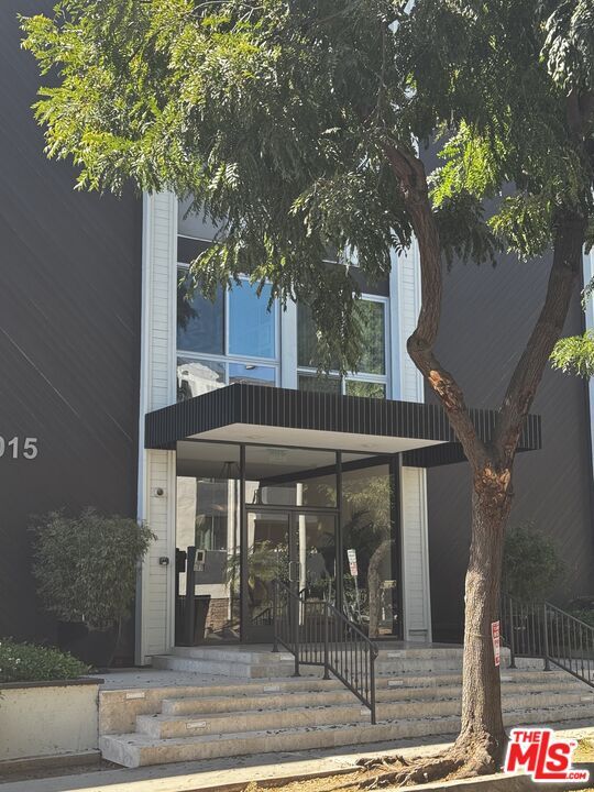 Building Photo - 1015 Kings Rd