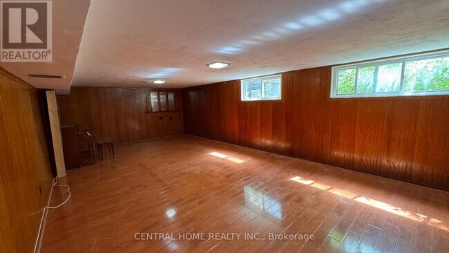 Building Photo - 100 Burbank Dr