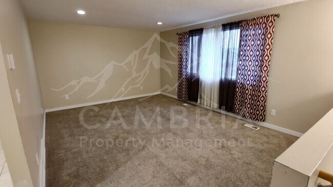 Photo - Lovely 4 BR Home in West Valley