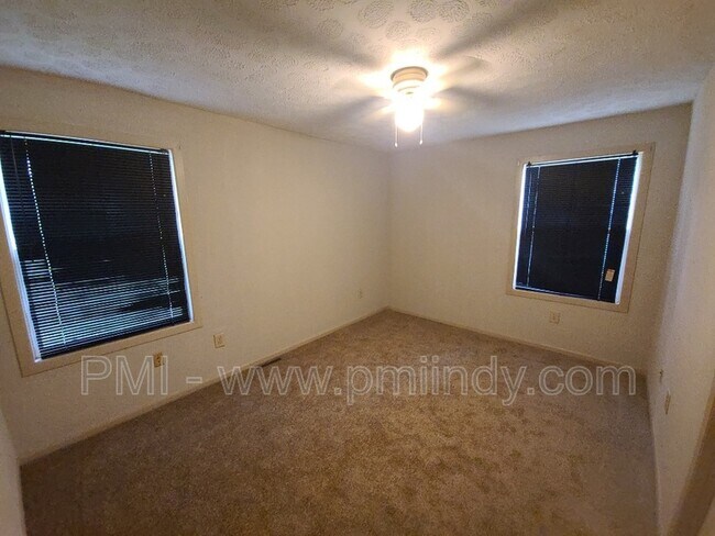 Foto del edificio - 3512 N Parker Ave