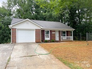 Building Photo - 7135 Ludwig Dr