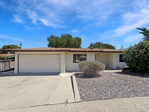 Building Photo - 2703 Lancelot Dr