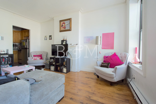 Building Photo - Cozy 3 bedroom with exposed brick in BedStuy