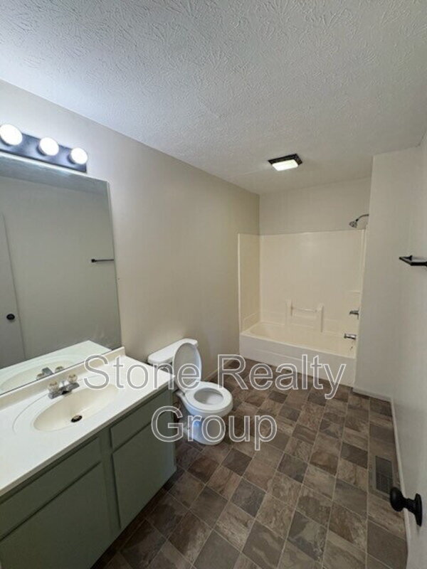Foto del edificio - 689 N 25th St