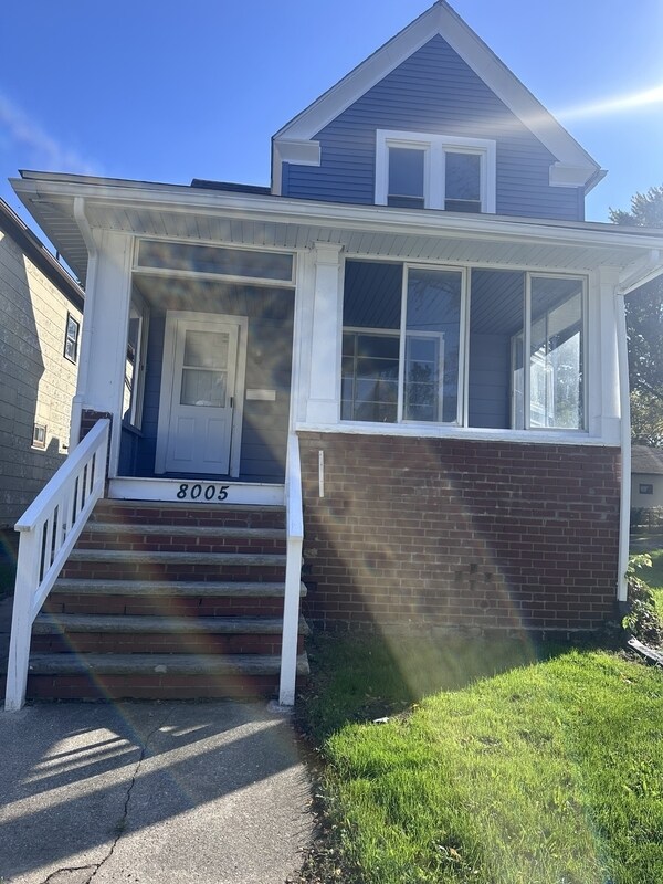 Foto del edificio - 8005 Neville Ave