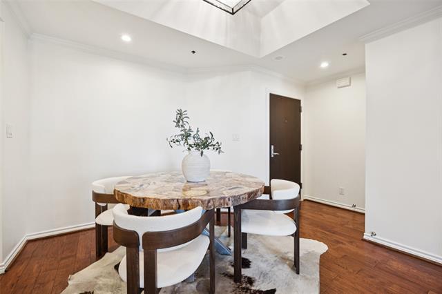 Foto del edificio - 5909 Luther Ln