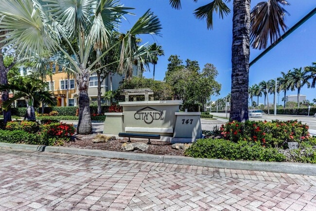 Building Photo - 477 Pacific Grove Dr
