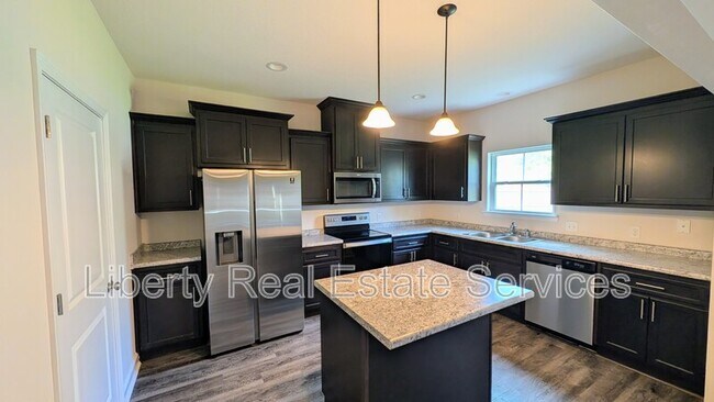 Foto del edificio - 224 Whipple Ave
