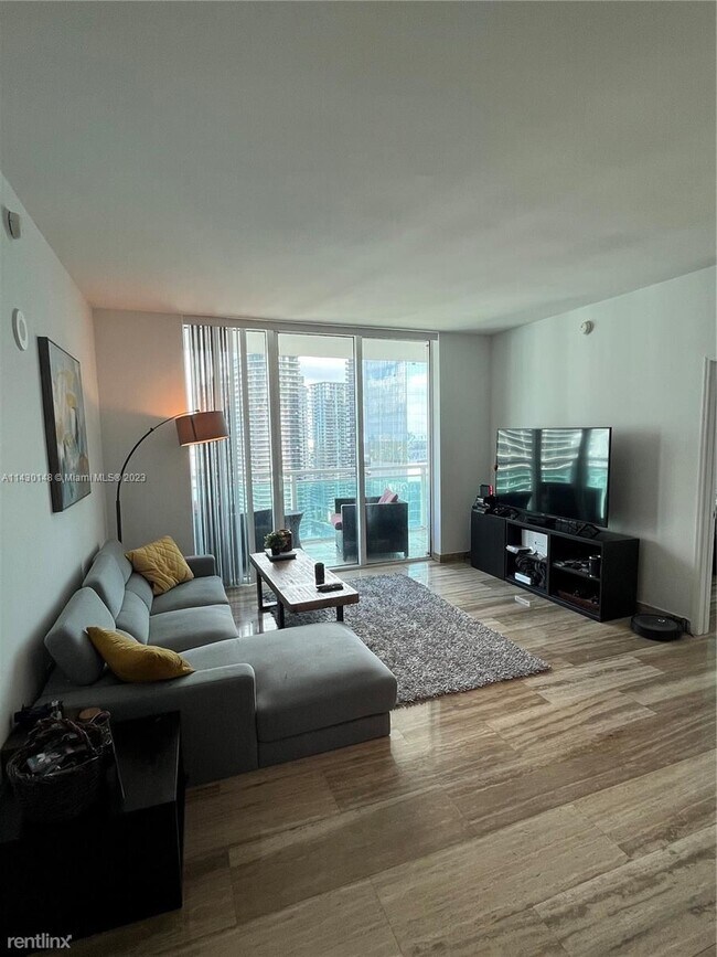 Building Photo - 2 br, 2 bath Condo - 951 Brickell Ave Apt ...