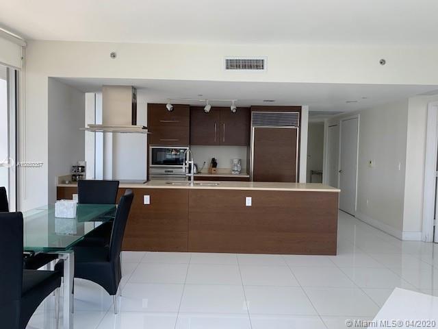 Primary Photo - 485 Brickell Ave