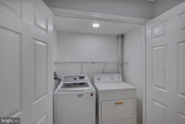 Foto del edificio - 7008 Wytheville Cir