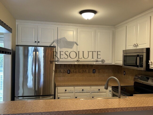 Building Photo - 107 E Moss Creek Dr