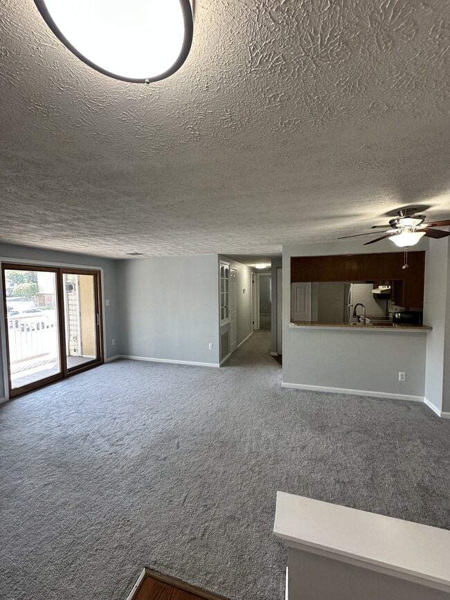 Building Photo - 803 Stratford Way