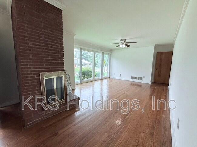 Foto del edificio - 1412 E Lane St