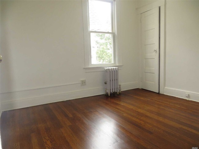 Foto del edificio - 87-55 115th St