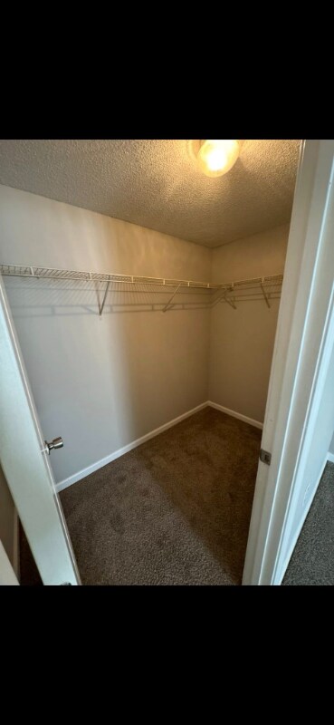 Foto del edificio - 40 Hanna Dr