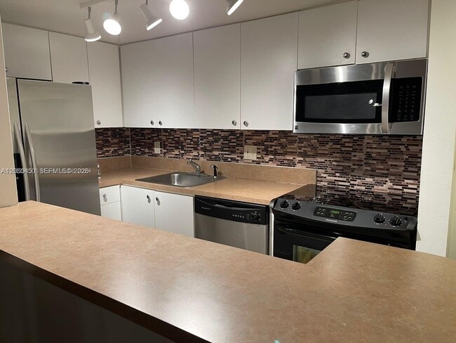Foto del edificio - 770 Claughton Island Dr