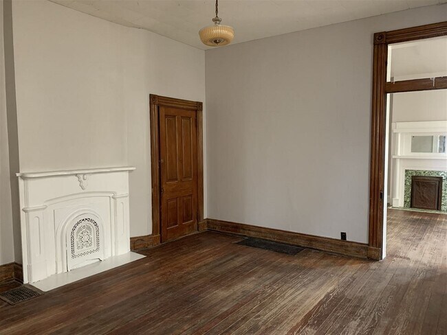 Building Photo - 929 Boone St