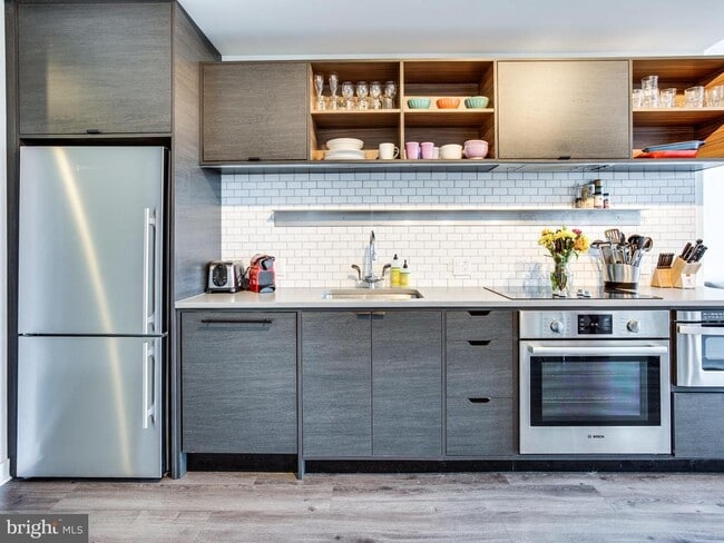 Building Photo - 2030 8th St NW