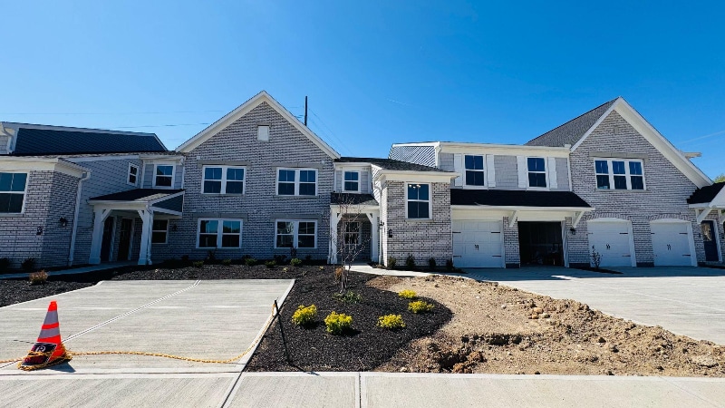 Building Photo - 454 Glenhaven Wy