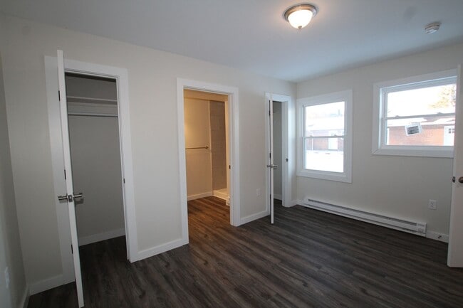 Foto del edificio - Beautifully remodeled and completed 1 Bedroom apartment. FREE MONTH OF RENT!*