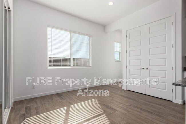 Foto del edificio - 23155 E Lords Wy