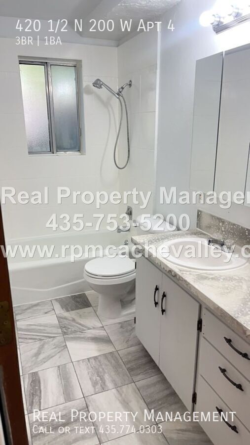 Foto del edificio - 420 1/2 N 200 W Apt 4-