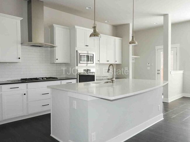 Building Photo - Central Park Home for Rent! Mountain Views!