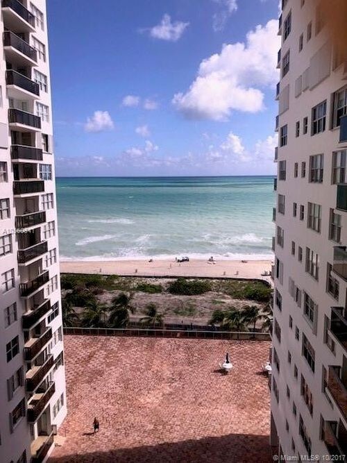 Building Photo - 6039 Collins Ave