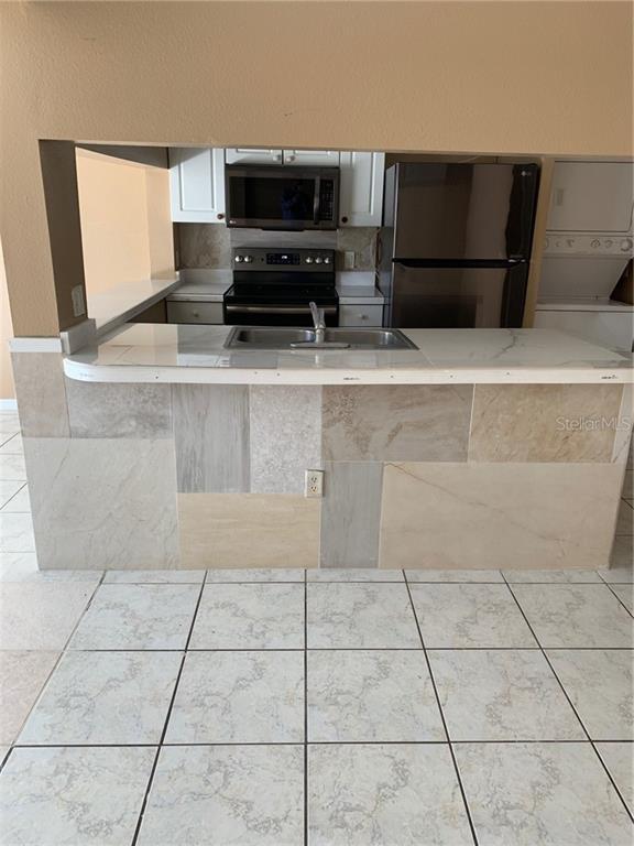 Foto del edificio - 924 Caribbean Dr