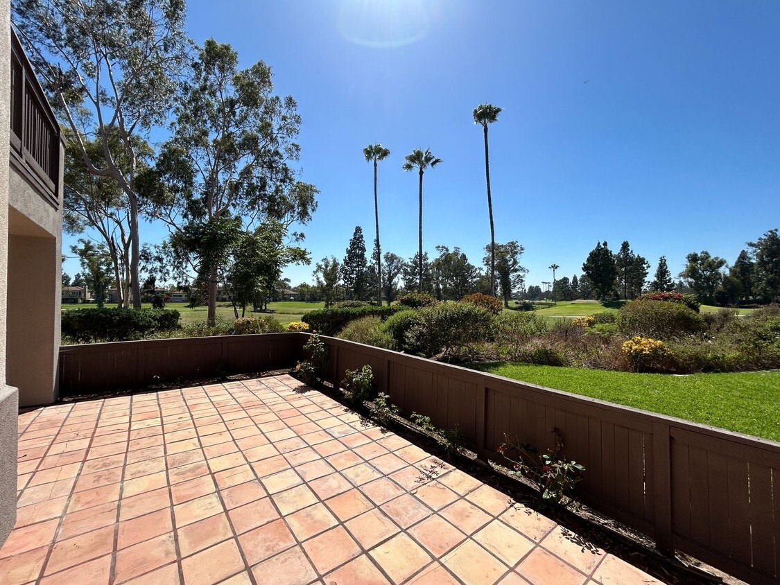 Beautiful 2 Bed 2 Bath Tustin Ranch Condo With Golf Course Views! - Beautiful 2 Bed 2 Bath Tustin Ranch Condo With Golf Course Views!
