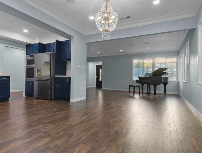 Building Photo - 4246 Hazel Kirk Dr