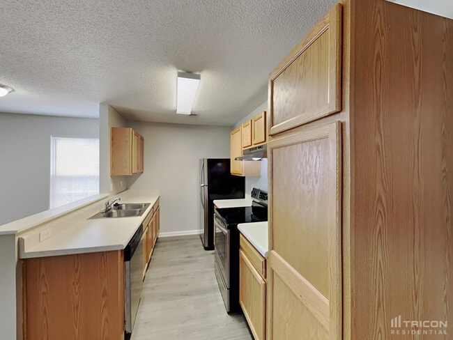Building Photo - 105 W Waverly Pl Ct