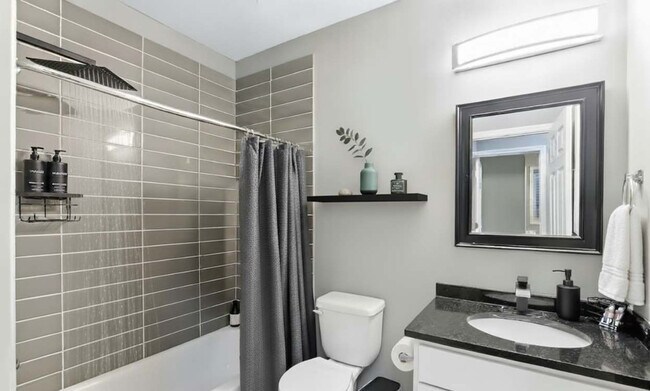 Foto del edificio - 2424 Lyndale Ave S